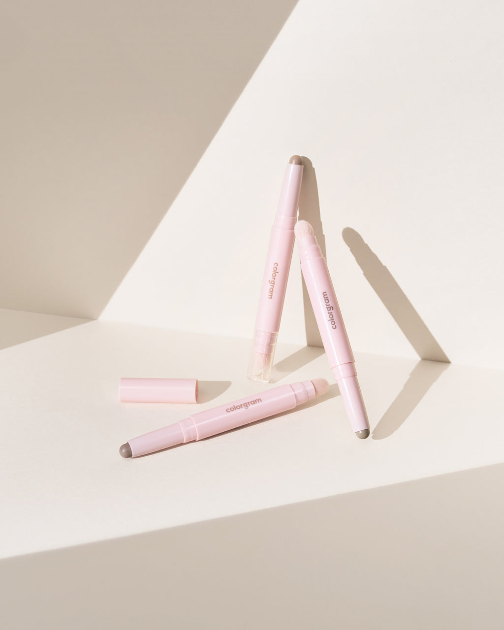 COLORGRAM Re-Forming Contour Stick