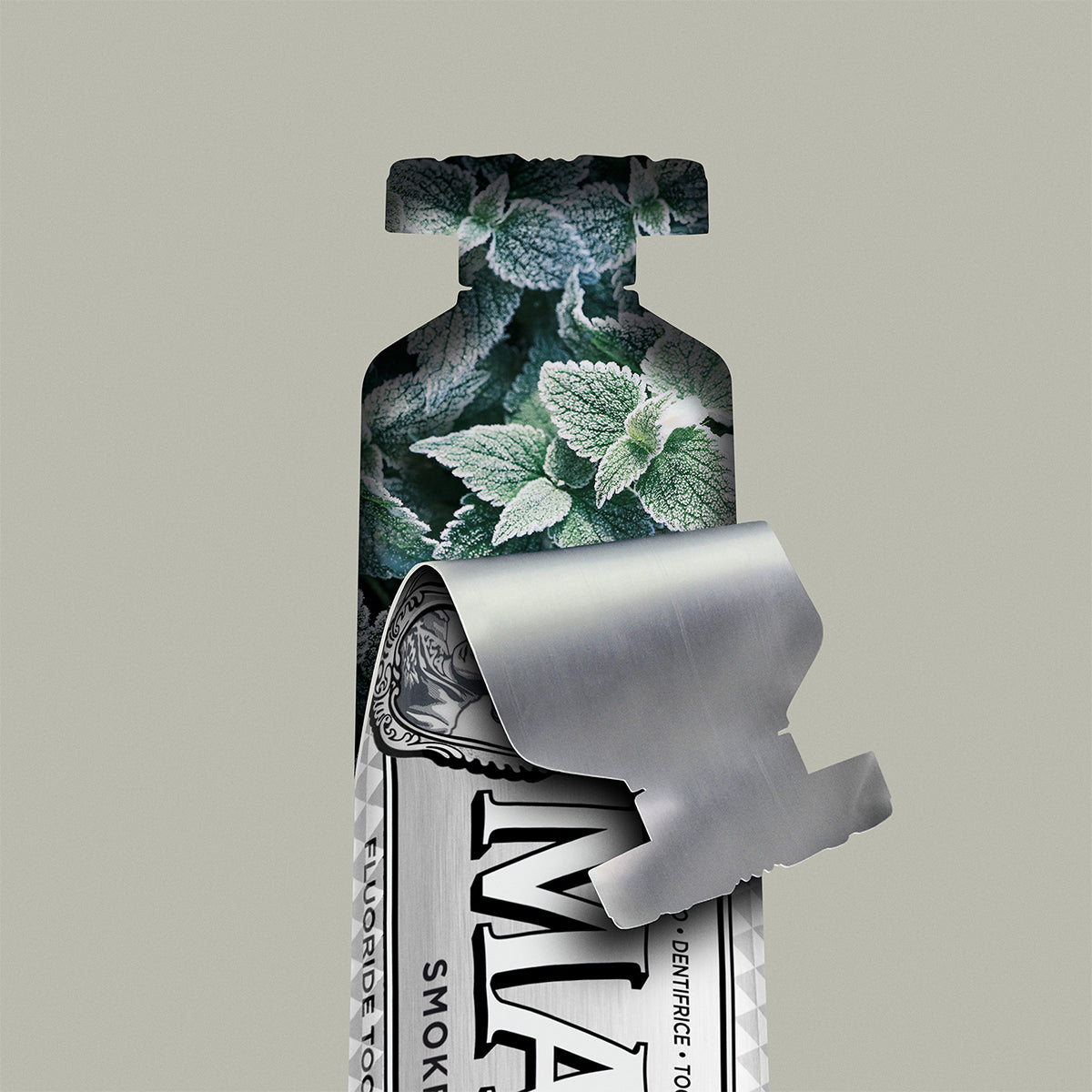 Marvis Smokers Whitening Mint Fluoride Toothpaste  85mL