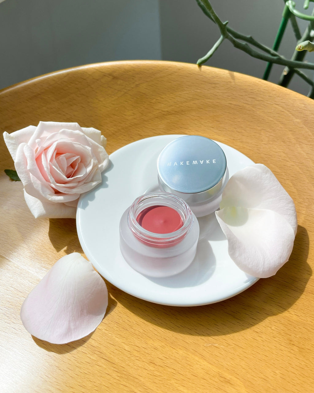 WAKEMAKE Over Blurring Pot (4.5g) | 2-in-1 Lip & Cheek Cream